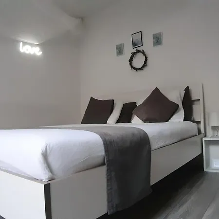 Home Away From Home Novi Sad Exterior photo